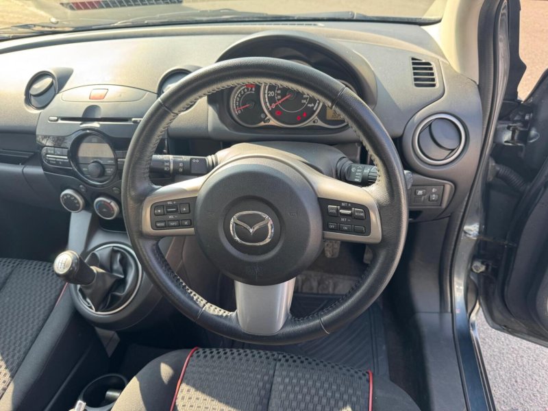 MAZDA MAZDA2
