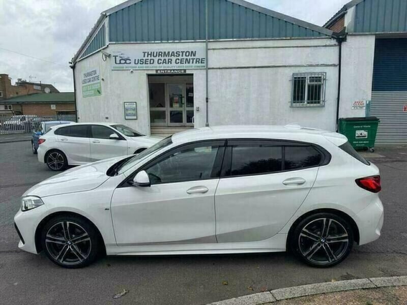 BMW 1 SERIES